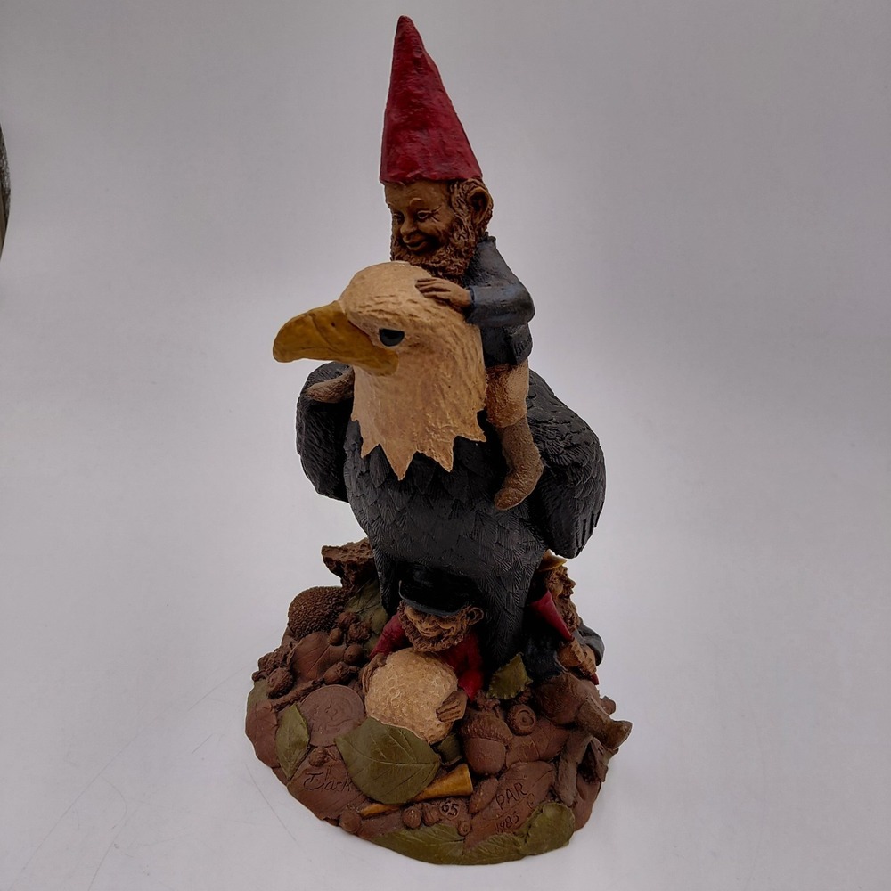 Tom Clark "Par" Gnome Riding Eagle Golf Ball Retired 80s 11.5" Garden Statue